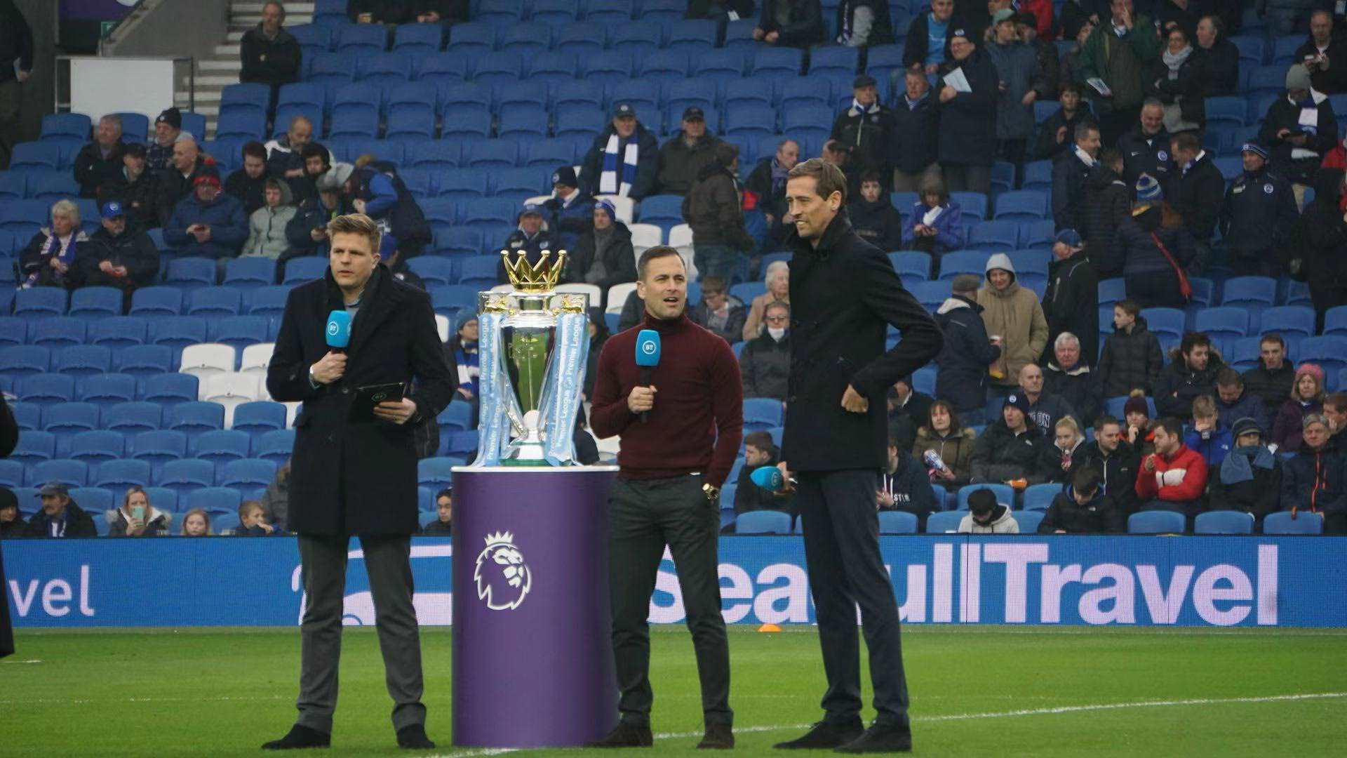 更是观众对 更是观众对